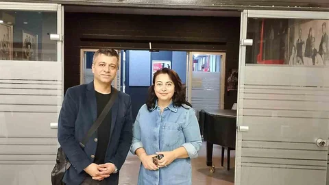 Tuncay Okay, Öğretmenler Günü'nde Radyo'da