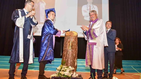 Muğla'da Genç Hekim TUS'ta Üçüncü Oldu