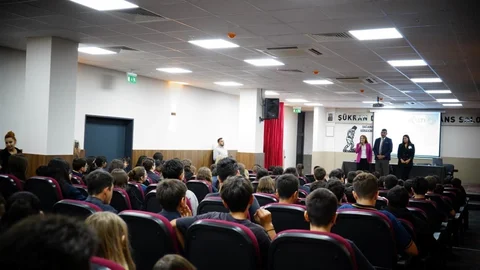 Konyaaltı'nda Kitap Bağışı Yapıldı