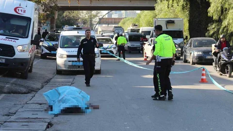 Adana'da Otomobil Kazası Sonucu Bir Kişi Hayatını Kaybetti