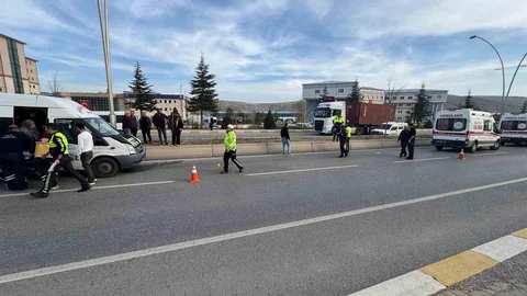 Çankırı'da Minibüs Çarpması
