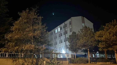 Niğde'de 6 Öğrenci Hastaneye Kaldırıldı