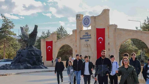 Atatürk Üniversitesi Burs Başvuruları Başladı