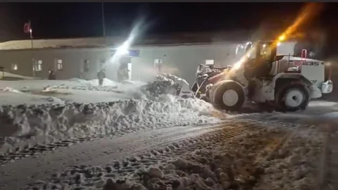 Şırnak'ta Kar Çalışmaları Sürüyor