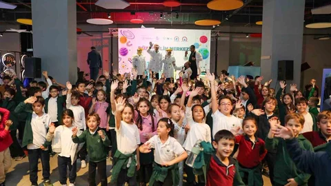 Düzce'de Bilim Şenliği Coşkusu