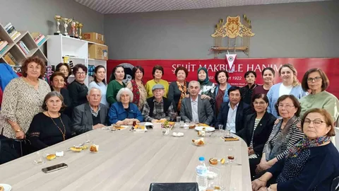 Gördes'te Yazarlarla Buluşma Etkinliği