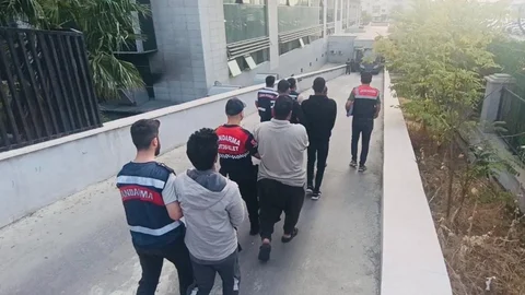 DEAŞ’a Bir Operasyon da Jandarma’dan: Mersin’de DEAŞ’a Para Sağlayan 10 Kişiye Baskın!