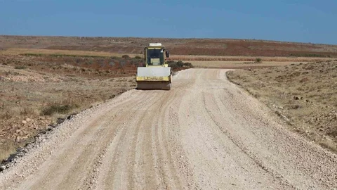 Şanlıurfa'da Kırsal Yol Yenileme Çalışmaları