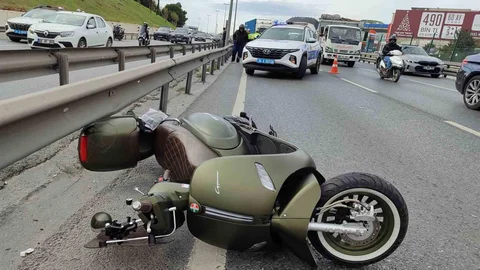 Küçükçekmece'de Motosiklet Kazası