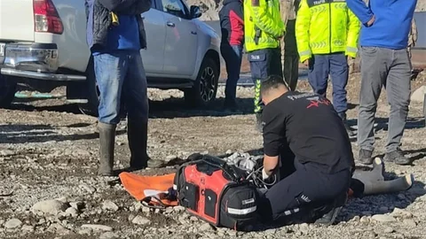 Elazığ'da Pikap Baraja Düştü