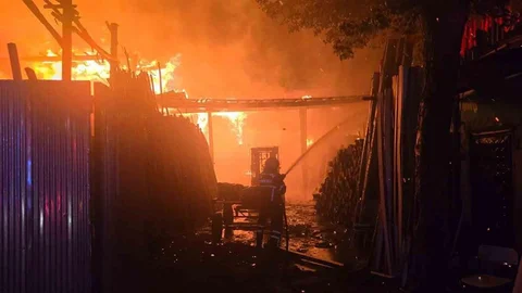 Şanlıurfa'da Korkutan Yangın Olayı