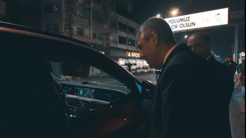 Tarsus’ta Vali Toros’lu Huzur Operasyonu: Ruhsatsız Tabanca ve Sentetik Uyuşturucu Ele Geçirildi, 17 Araç Trafikten Men