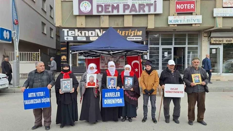 Muş'ta Ailelerden Teslim Olun Çağrısı