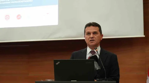 Kastamonu'da Savaş ve Çatışmalar Konferansı