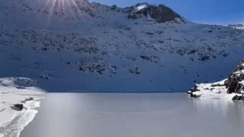 Gümüşhane'deki Artabel Gölleri Buz Tutmuş