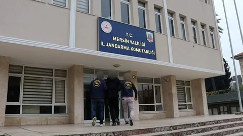 Mersin JASAT’tan Büyük Darbe: Erdemli’de Kendini Mit Görevlisi Olarak Tanıtan 3 Dolandırıcı Yakalandı