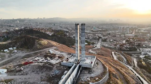 Ankara'da Çürüyen Milyarlık Anıt