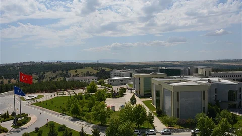 Uşak Üniversitesi Kalite Sertifikasını Yeniledi