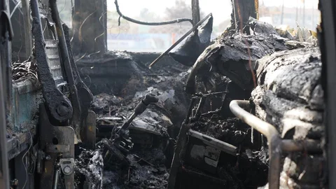 Kocaeli'de Yolcu Otobüsü Yangına Tutuldu