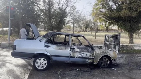 Kırşehir'de Otomobil Yangını Meydana Geldi