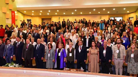 Prof. Dr. Eroğlu'na Ödül Verildi