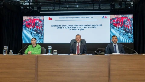 Mersin Büyükşehir Meclisi Toplandı: 13 İlçenin Bütçeleri Oy Birliğiyle Kabul Edildi!