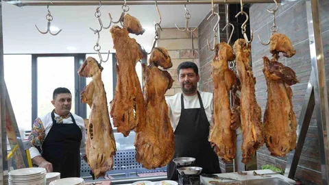 Muş'ta Büryan Geleneği Devam Ediyor