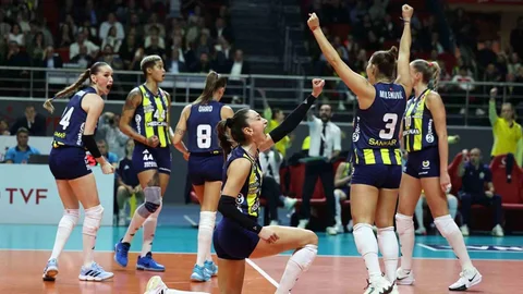 Fenerbahçe Derbiyi Kazandı