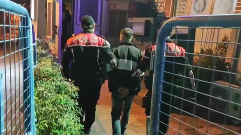 İzmir'de Suçlu Yakalandı