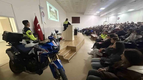 Çanakkale'de Motorsiklet Sürücüleri İçin Eğitim Programı