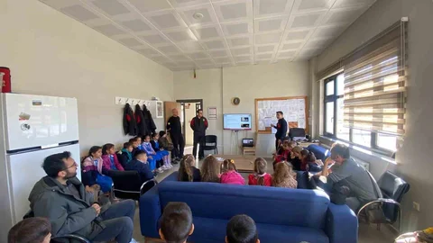 Bozkır'da Öğrencilere Yangın Eğitimi