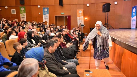 Havlucu Memed Tiyatrosu Malatya'da Sahnelendi