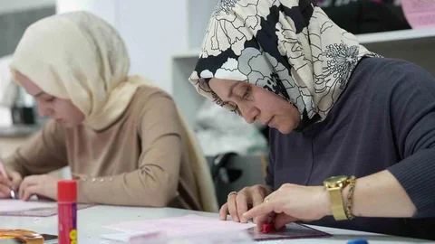 Kadınlar Düzce'de Meslek Ediniyor