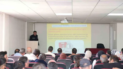 Van'da Servis Şoförlerine Eğitim Verildi