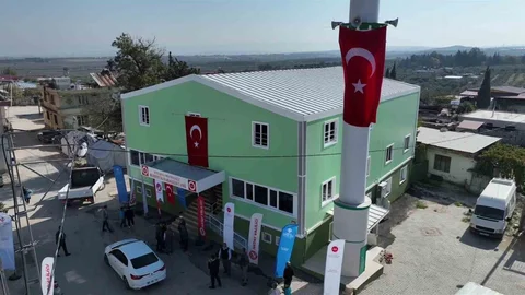 Hatay'da Yeni Cami İbadete Açıldı