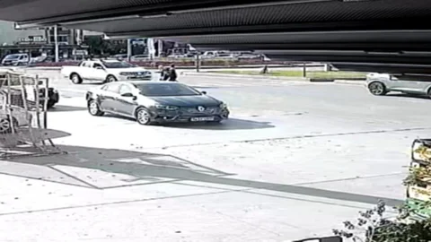 Toroslar'da Yaya Geçidinde Bir Araç Yaya Çarptı