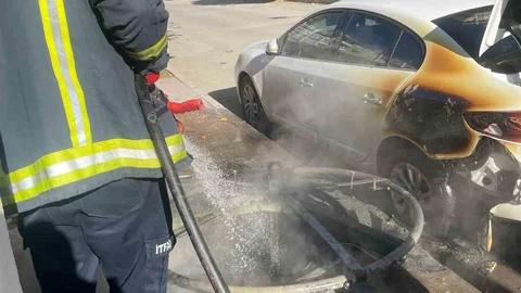 Van'da Yanıcı Madde Yangına Neden Oldu