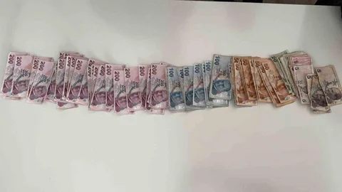 Çorum'da Dilenci Üzerinden 9 Bin TL Çıktı