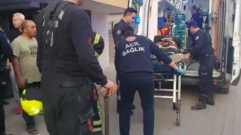 Tarsus’ta İnternet Teknik Servisi Çalışanı Çatıdan Düştü: Ölümden Döndü