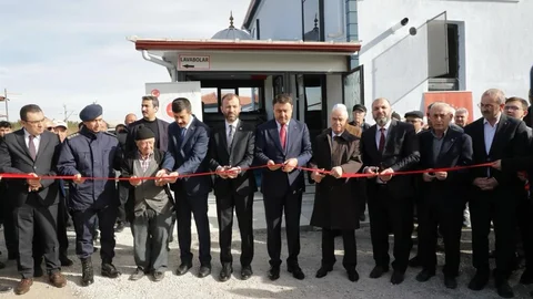 Kütahya'da Sefa Merve Camii İbadete Açıldı