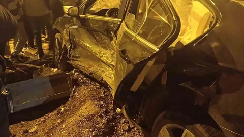 Mazıdağı'nda Trafik Kazası: 3 Yaralı