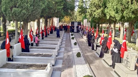 Denizli'de Şehit Öğretmenler Anıldı