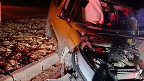 Siirt'te Trafik Kazası: İki Yaralı