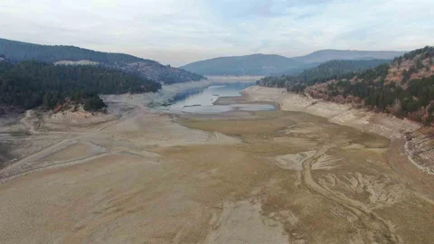 Kastamonu'da Baraj Gölü Kurudu