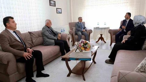 Niğde’de Emekli Öğretmene Ziyaret Gerçekleşti