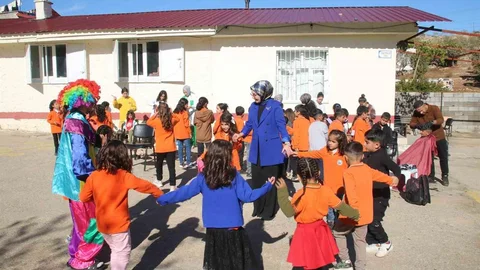 Silvan'da Çocuklara Saç Bakımı Yapıldı