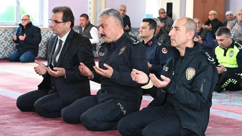 Manisa'da Şehit Polis İçin Lokma Hayrı