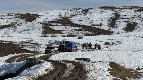 Sivas'ta Kayıp Adamın Cansız Bedeni Bulundu