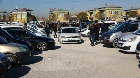 Van'daki Oto Pazarında Fiyatlar Yükseliyor