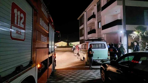 Sakarya'da 4 Yaşındaki Çocuk Balkonda Kurtarıldı